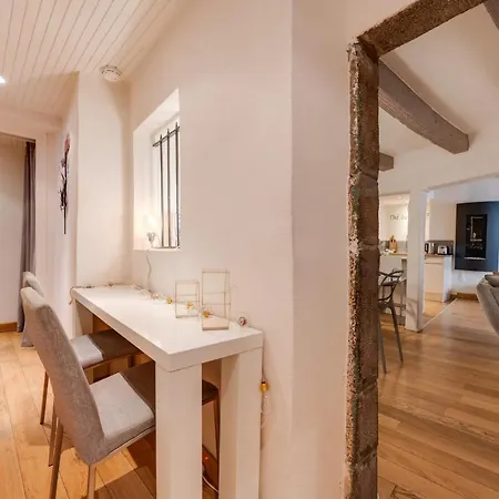 La Tour Du Lac - Beautiful Apartment In The Heart Of Annecy Exterior photo